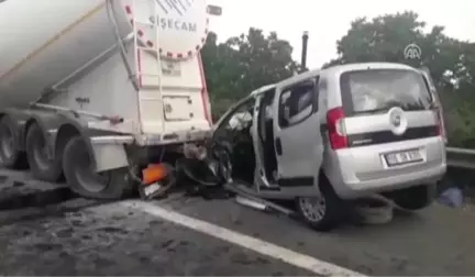 Trafik Kazası: 4 Ölü, 1 Yaralı