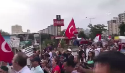 Satılan Hipermarket Zincirinin Çalışanları Eylem Yaptı