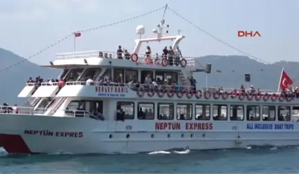 Muğla Marmaris'te Turizmcilerin Yüzü Ortadoğulu Turistlerle Güldü