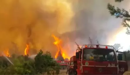 Kumluca'daki Yangın Kuzeybatı Yönüne İlerliyor