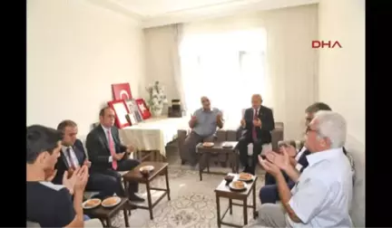 Kılıçdaroğlu'ndan Şehit Ailesine Taziye Ziyareti ...