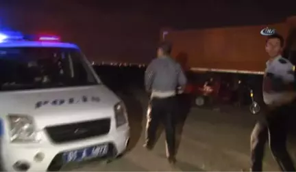 Adana'da Acemi Şoför Otomobiliyle Sulama Kanalı Düştü: 1 Ölü 2 Yaralı