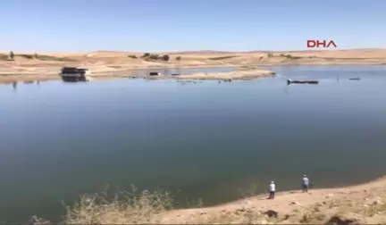 Yozgat Gelingüllü Barajı'nda Çekilen Suyun Altından Köy Çıktı