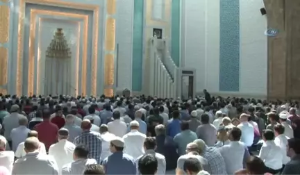 Diyanet İşleri Başkanı Ali Erbaş'tan İlk Cuma Namazı