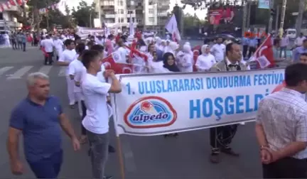 Kahramanmaraş'ta Dondurmadan Türk Bayrağı Rekoru