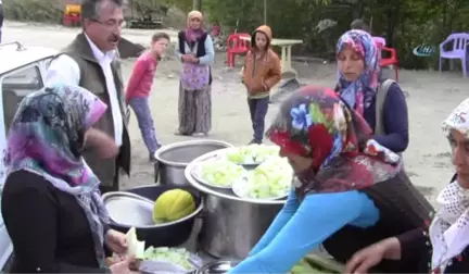 Orman Köylülerinden Şükür Yemeği