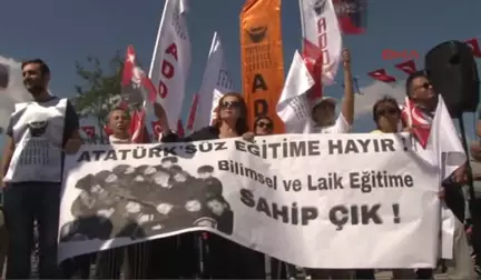 Kadıköy'de Atatürksüz Eğitime Hayır Mitingi...