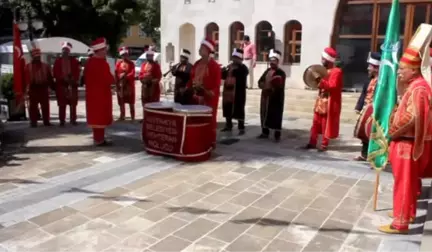 Cumhurbaşkanlığı, Hatay'da Aşure Dağıttı