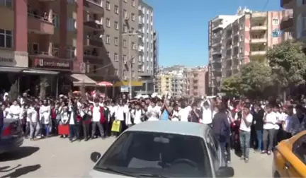 Öğrenciler Kavşak Projesinde Patlatılan Dinamite Alkışlarla Tempo Tuttular