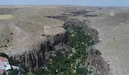 Ihlara'daki Bin 100 Yıllık Kilise Turizme Kazandırıldı