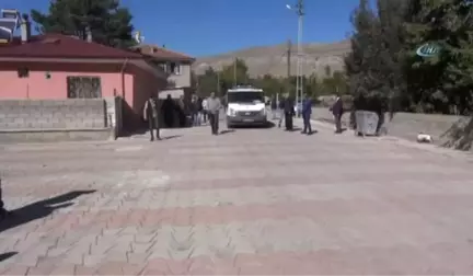 Fransa'daki Yangında Ölen Nihal Ertunç, Erzincan'da Defnedildi