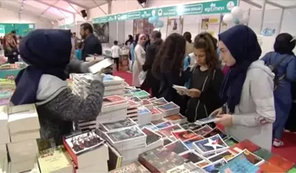 Ediz Hun ve Ahmet Ümit, Kitap Şenliğinde Kitaplarını İmzaladı