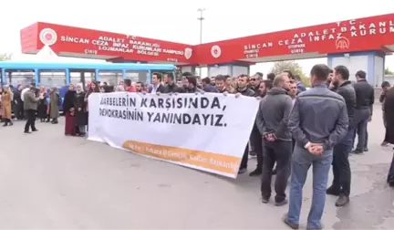AK Parti Gençlik Kolları Üyeleri Akıncı Üssü Darbe Davasını İzledi
