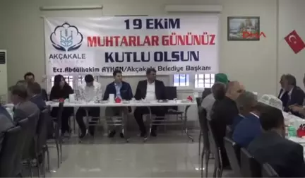 Şanlıurfa Akçakaleli Muhtarlara Yemek