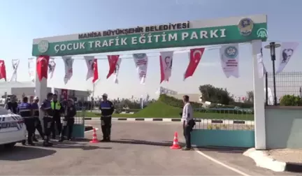 Öğrenciler Trafiği Uygulamalı Öğreniyor
