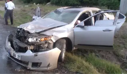 Hatay'da Trafik Kazası: 2 Ölü, 2 Yaralı