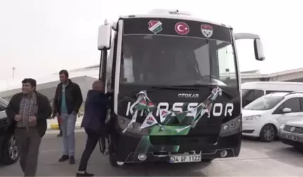 Kars 36 Spor'a Coşkulu Karşılama