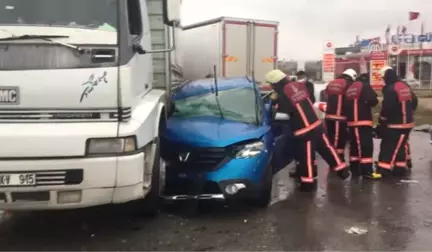 Tuzla'da Trafik Kazası: 1 Yaralı