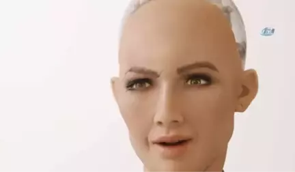 Dünyanın İlk Robot Vatandaşı: Sophia