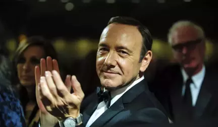 Cinsel Taciz İtirafı, Ödüllü House of Cards Dizisinin Sonu Oldu: Final Yapacak