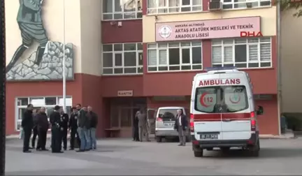 Ankara'da 1 Öğretmen, 23 Öğrenci Civadan Zehirlendi