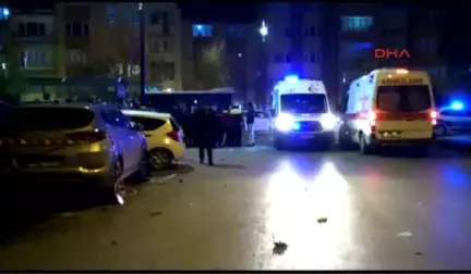 Sivas Önce Park Halindeki Araçlara Sonra Yayalara Çarptı
