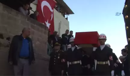 Şehit Üsteğmen Mehmet Sakallı Son Yolculuğuna Uğurlandı