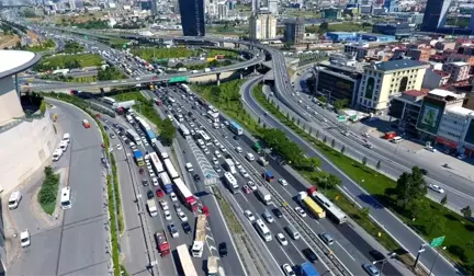 İstanbul'da Pazar Günü Maraton Nedeniyle Bazı Yollar Trafiğe Kapatılacak