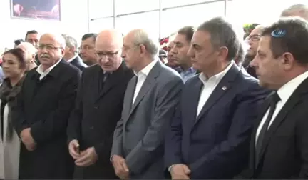 Kılıçdaroğlu, CHP Milletvekili İlhan Cihaner'in Ağabeyinin Cenazesine Katıldı