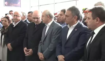 Kılıçdaroğlu, İlhan Cihaner'in Ağabeyi Ayhan Cihaner'in Cenaze Törenine Katıldı