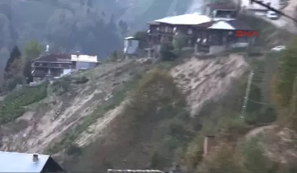 Rize Oturulamaz Denilen Evde Yaşıyor Ulaşımını Teleferikle Sağlıyor