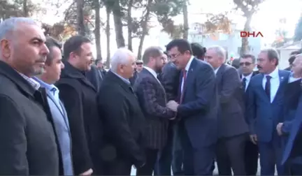 Denizli Bakan Zeybekci, 