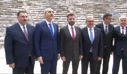 Bakan Kurtulmuş, Aspendos Tiyatrosu ve Side Antik Kentini İnceledi