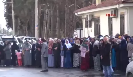 Gaziantep Kazada Ölen Sürücü ile Anne ve Babası Yan Yana Defnedildi