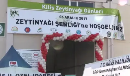 Kalkınma Bakanı Elvan, Zeytinyağı Şenliği'ne Katıldı