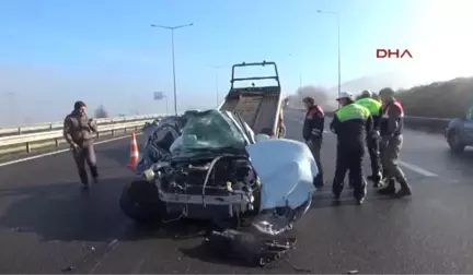 Bolu Otomobil, Karayolları Aracına Çarptı 5 Yaralı