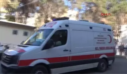 Şanlıurfa Suriye'den Açılan Ateşle Birecik'te 1 İşçi Yaralandı