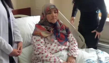 52 Yaşındaki Kadının Karnından 3 Kiloluk Kitle Çıkartıldı