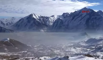 Hakkari-Kirli Hava Rekortmeni' Hakkari, Doğalgaza Kavuşuyor