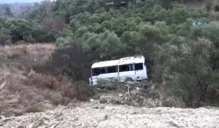 İşçileri Taşıyan Servis Şarampole Devrildi: 9 Yaralı