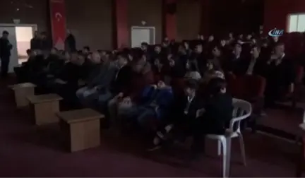 Sinema Salonu Olmayan Silopi'de Film Galası