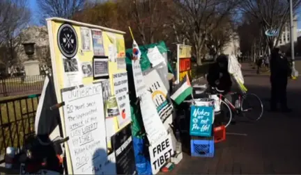 Beyaz Saray'ın Önünde 36 Yıldır Süren Protesto