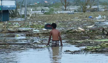 Ada Ülkesi Filipinler, Felaketi Yaşıyor! Tropikal Tayfun, 90 Can Aldı