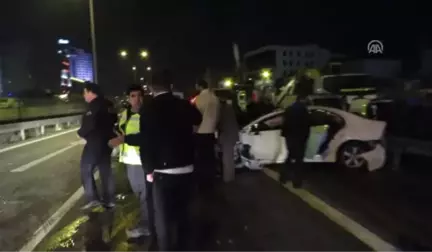 Pendik'te Zincirleme Trafik Kazası : 3 Yaralı