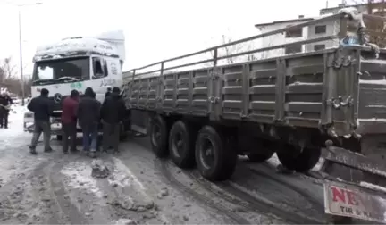 Yozgat'ta Kar Yağışı Hayatı Olumsuz Etkiledi