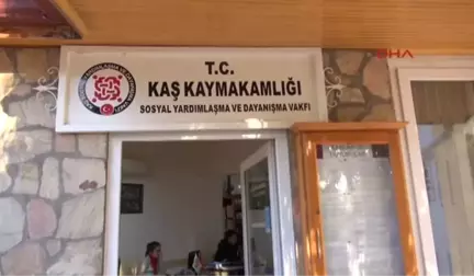 Antalya-Yabancı Kadınlar En İyi Türk Kahvesini Yapmak İçin Yarıştı