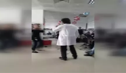 Doktor, Kanser Hastalarına Moral İçin Zeybek Oynadı