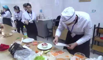 Unesco Tarafından Hatay'ın Gastronomi Şehri Olarak Seçilmesinin Ardından Öğrenciler Arasında Meze...