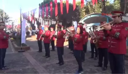 Aydın İsmet Sezgin Heykeli, Aydın'da Adını Taşıyan Parka Dikildi