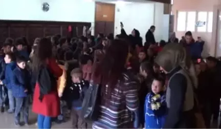 Köy Çocukları İlk Kez Tiyatroyla Tanıştı